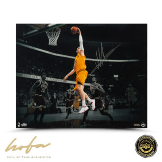 TIMOFEY MOZGOV RUNNING THE BREAK 16x20
