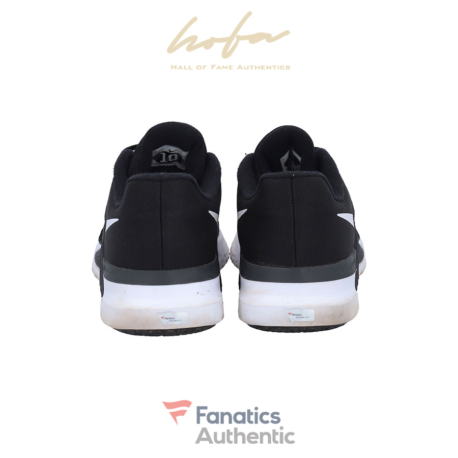 Yoan_Moncada_Chicago_White_Sox_Autographed_Player_Worn_Black_Nike_Shoes_from_the_2020_MLB_Season_4122475_2.jpg