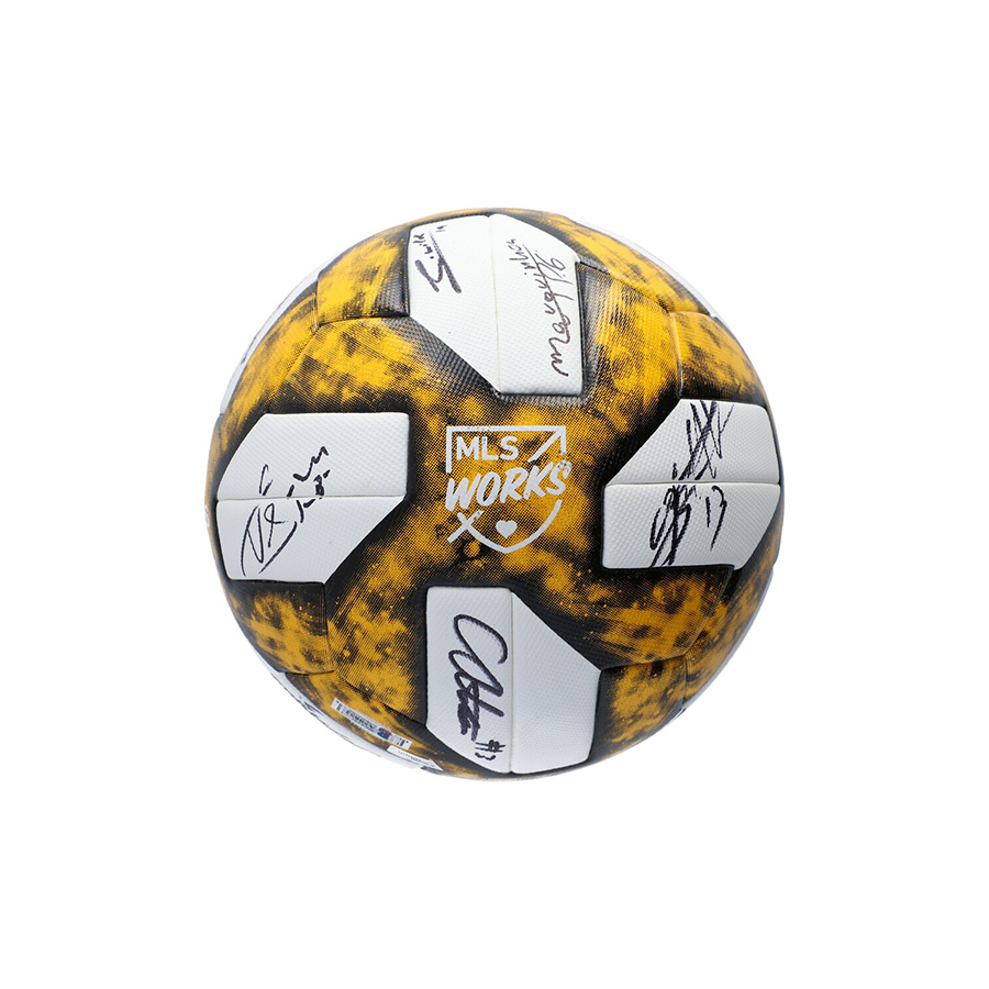 dc_united_autographed_match_used_kick_childhood_cancer_soccer_ball_from_the_2019_mls_season_with_18_signaturesa58852_3959944_4.jpg